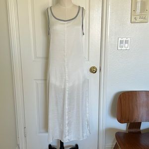 Splendid white maxi dress